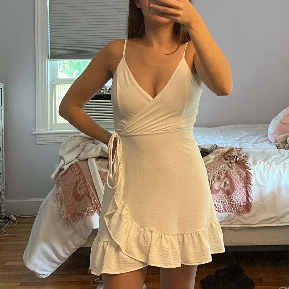 Altar’s state dress